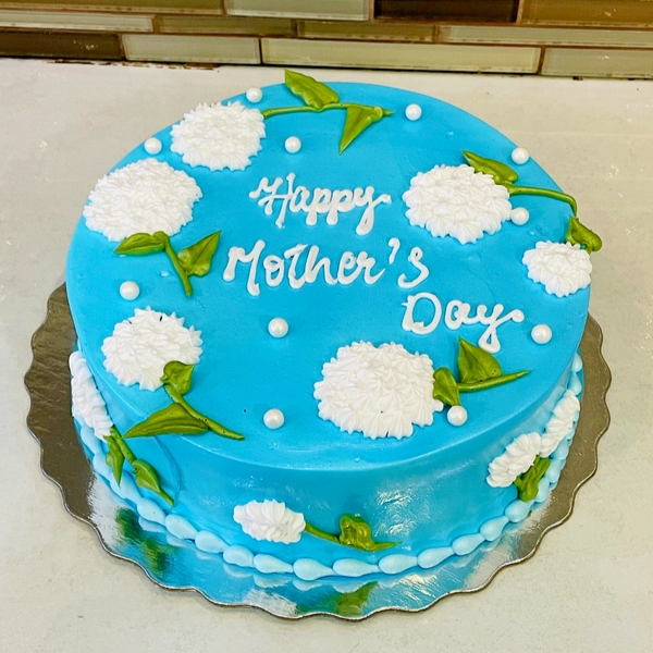 Blue & White Mothers Day Cake