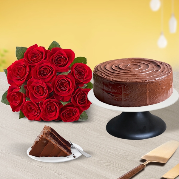 Eggless Chocolate Cake With Roses